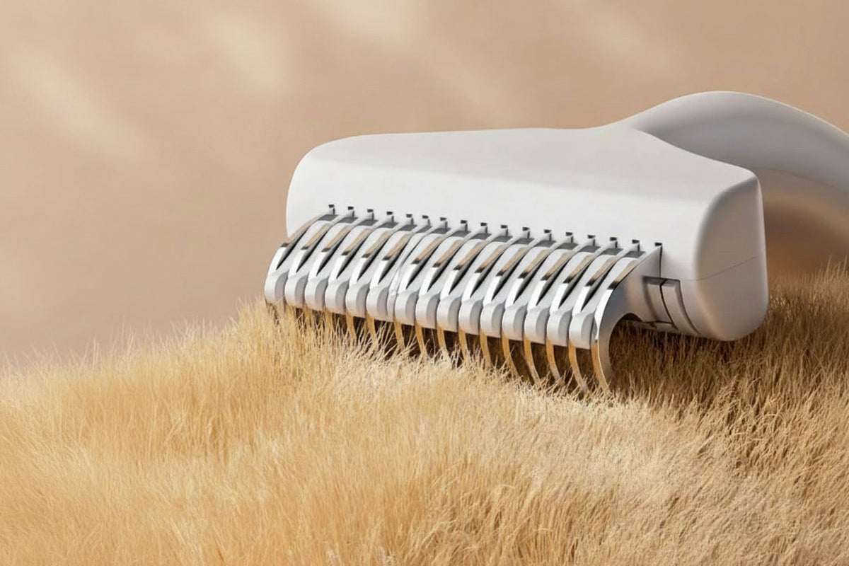 PawHauz™ Self-Cleaning Deshedding Brush